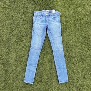 Abercrombie & Fitch Women's Size 2R 27x30 Skinny Jeans Medium Wash Low Rise
